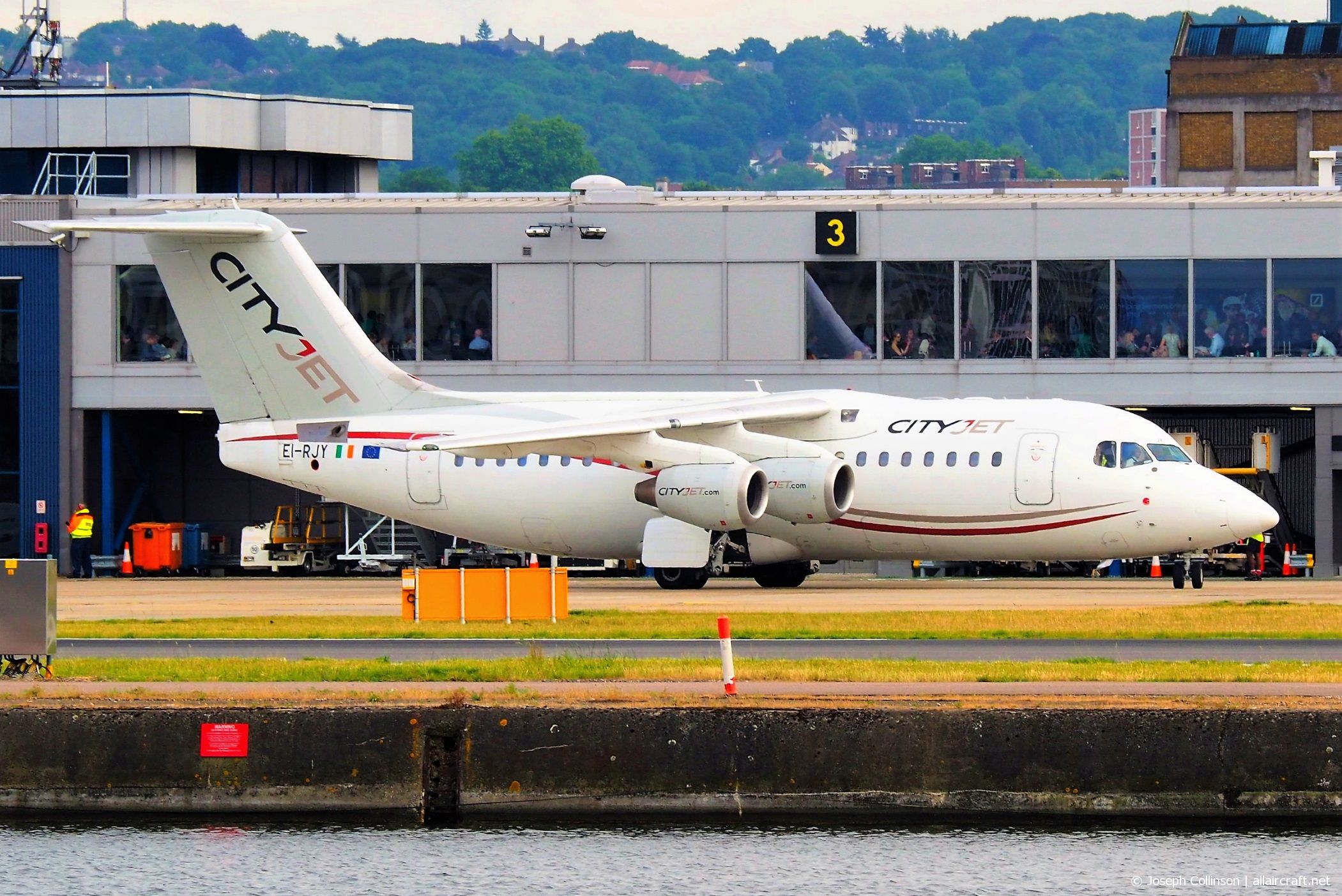 EI-RJY (E2307) 1997 British Aerospace Avro RJ85