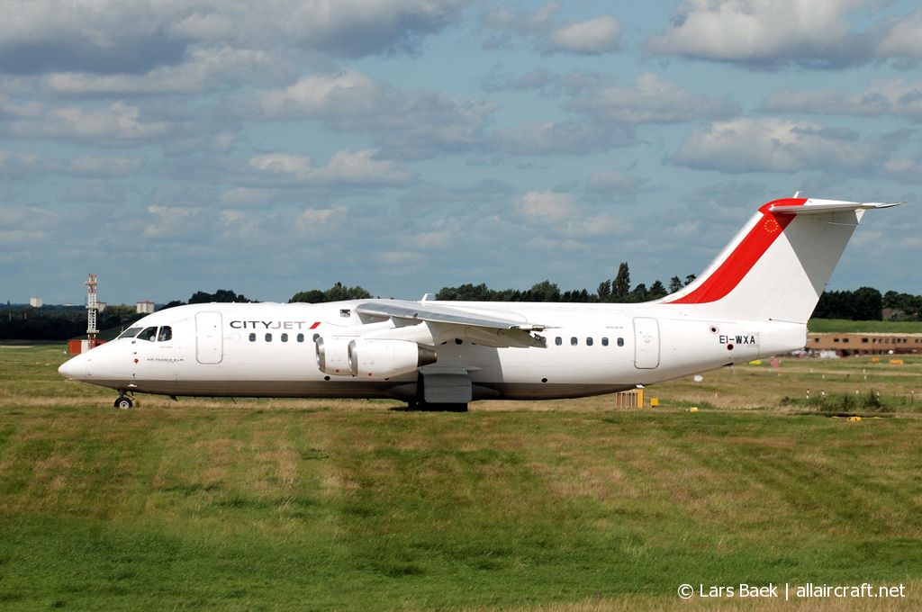 EI-WXA (00E2310) British Aerospace Avro RJ85