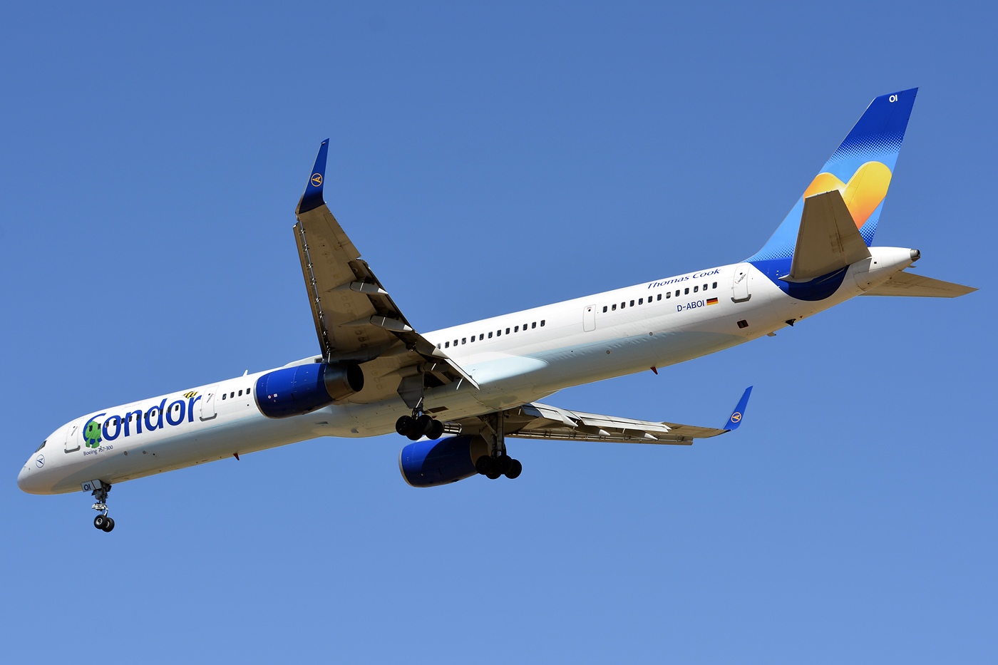 D-ABOI (cn 29018) Boeing 757-330(WL)