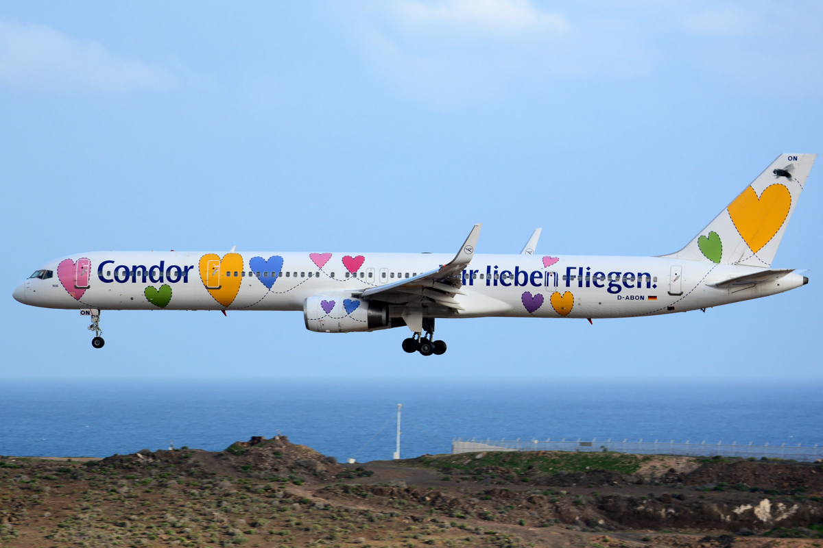 D-ABON (29023) Boeing 757-330