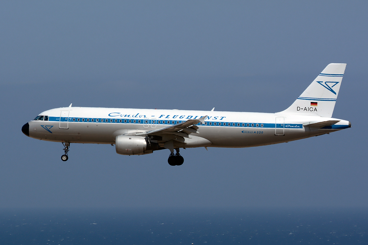D-AICA (774) 1998 Airbus A320-212