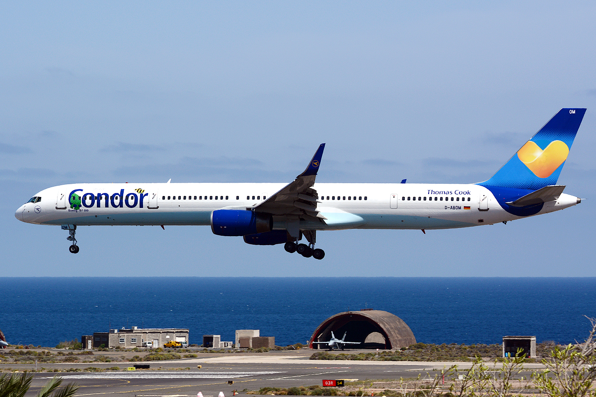 D-ABOM (29022) 2000 Boeing 757-330(WL)