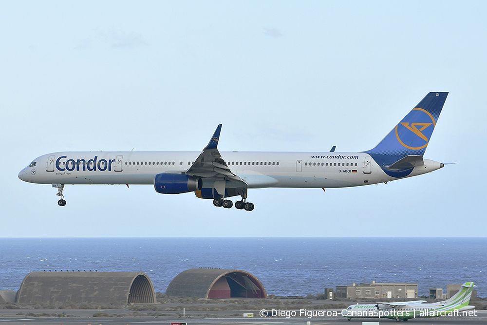 D-ABOI (29018) 2000 Boeing 757-330(WL)