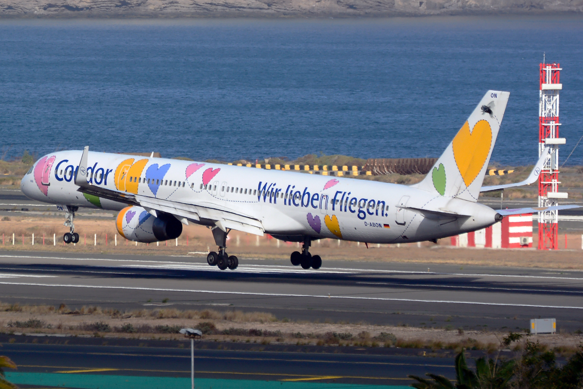 D-ABON (29023) Boeing 757-330
