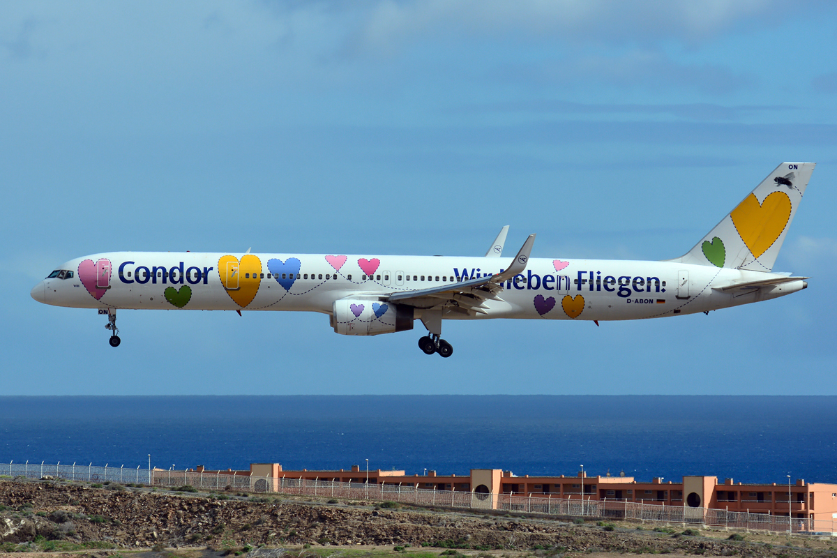 D-ABON (29023) Boeing 757-330