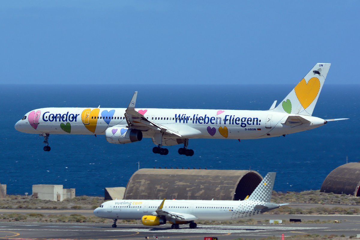 D-ABON · Boeing 757-330 · (LPA / GCLP)