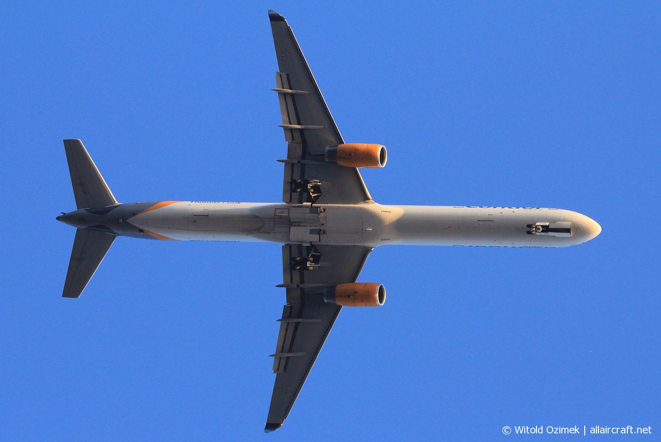 D-ABOL (29021) 2000 Boeing 757-330(WL)