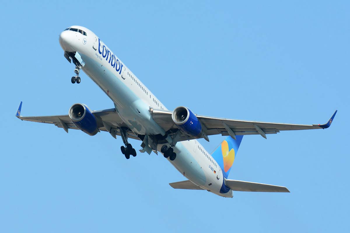 D-ABOI (cn 29018) Boeing 757-330(WL)