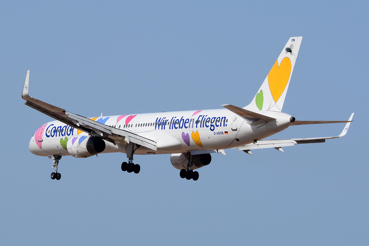 D-ABON · Boeing 757-330(WL) · (LPA / GCLP)