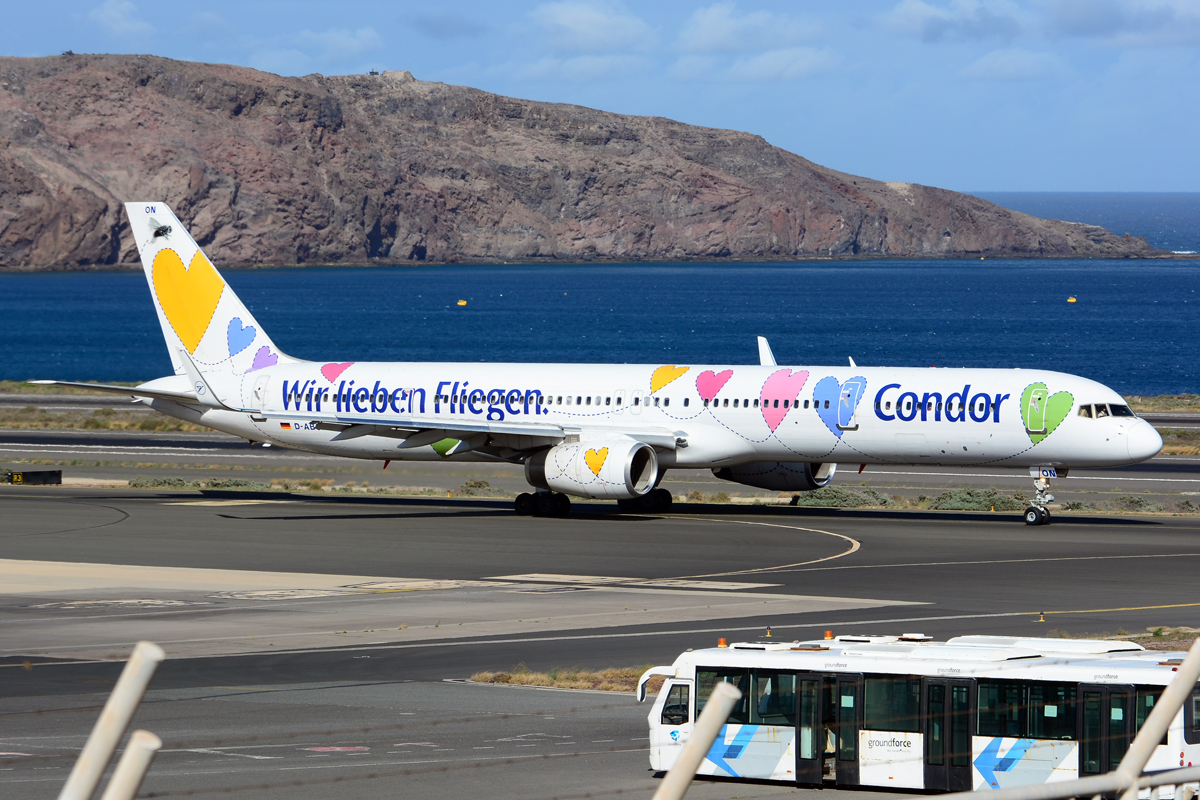 D-ABON (29023) Boeing 757-330