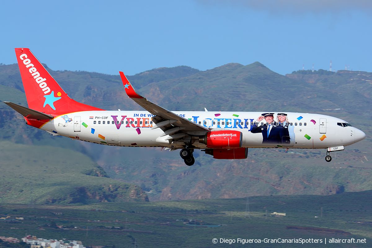 PH-CDF (28227) 1999 Boeing 737-804(WL)
