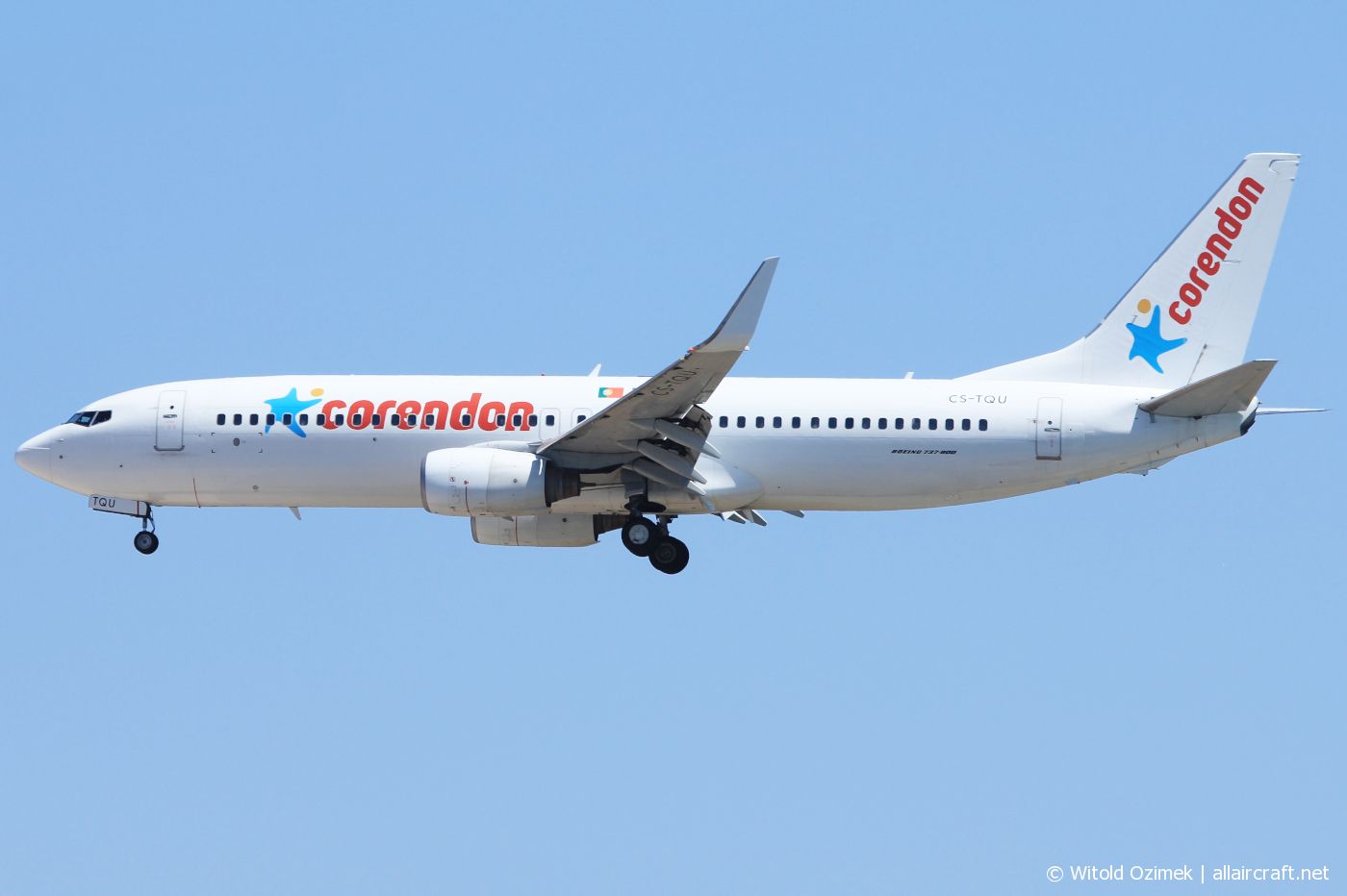 CS-TQU (30646) 2002 Boeing 737-8K2(WL)