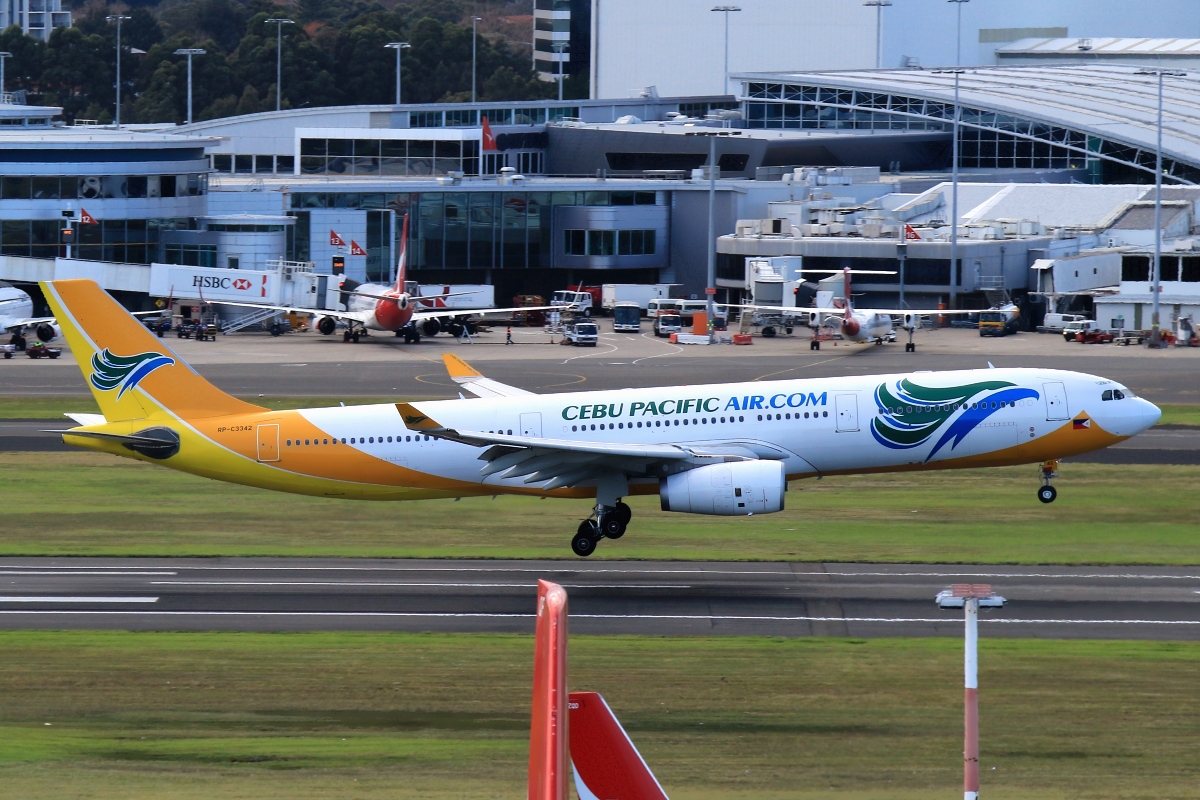 RP-C3342, (cn 1445), Airbus A330-343