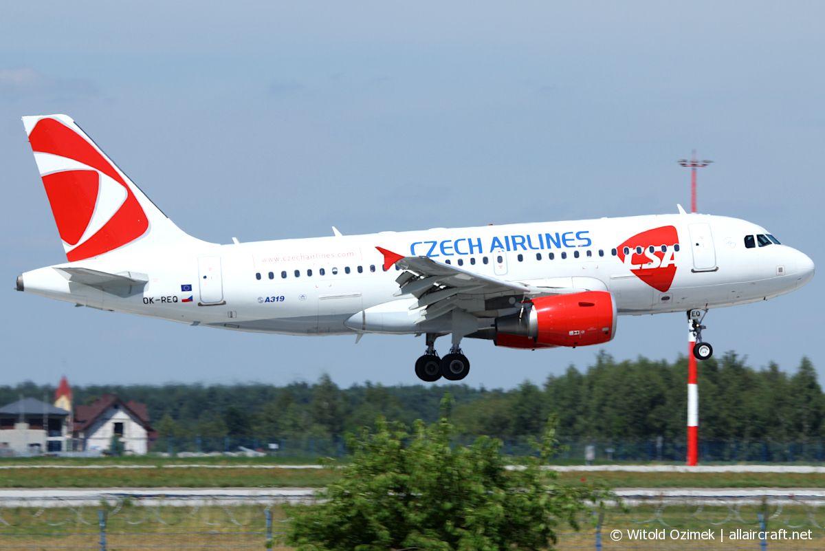 OK-REQ (4713) 2011 Airbus A319-112
