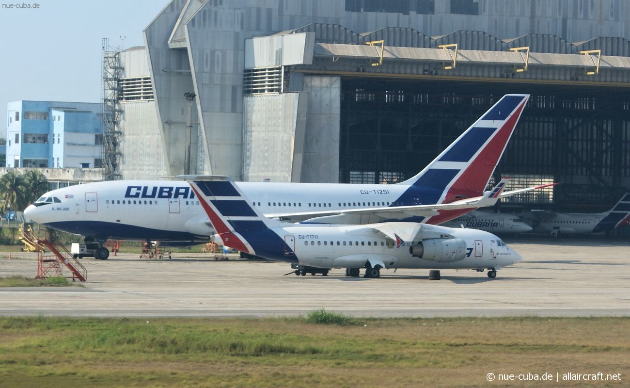 CU-T1711 (201-02) Antonov AN-158