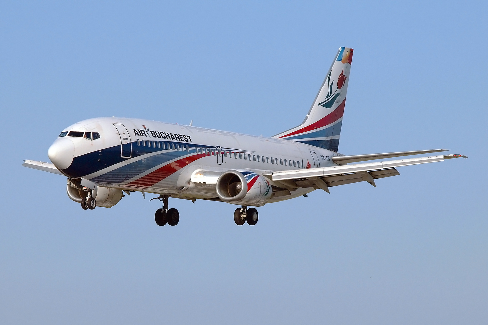 YR-TIB (cn 27924) Boeing 737-3L9