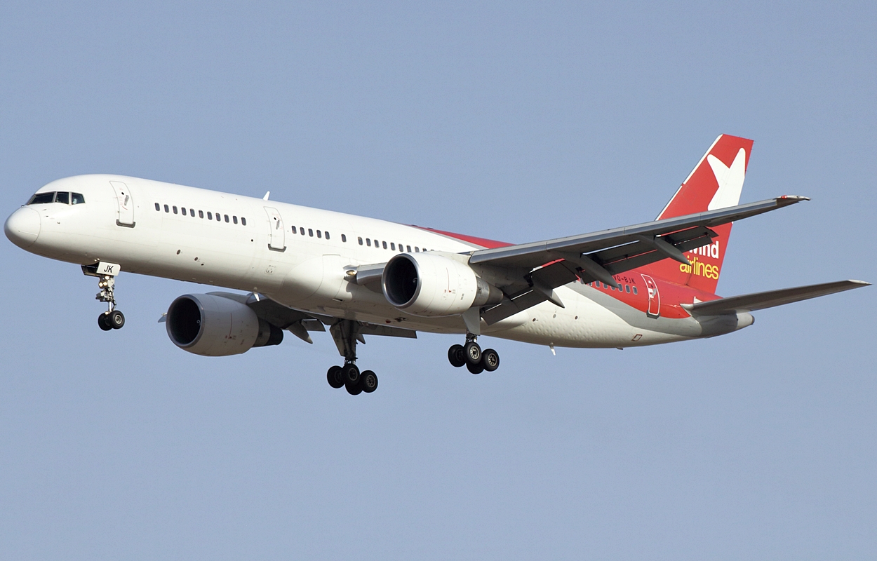VQ-BJK (29380) 1998 Boeing 757-2Q8