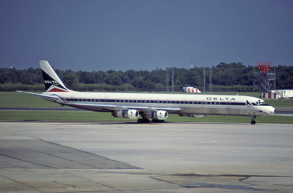 N1305L (46072) Douglas DC-8-61
