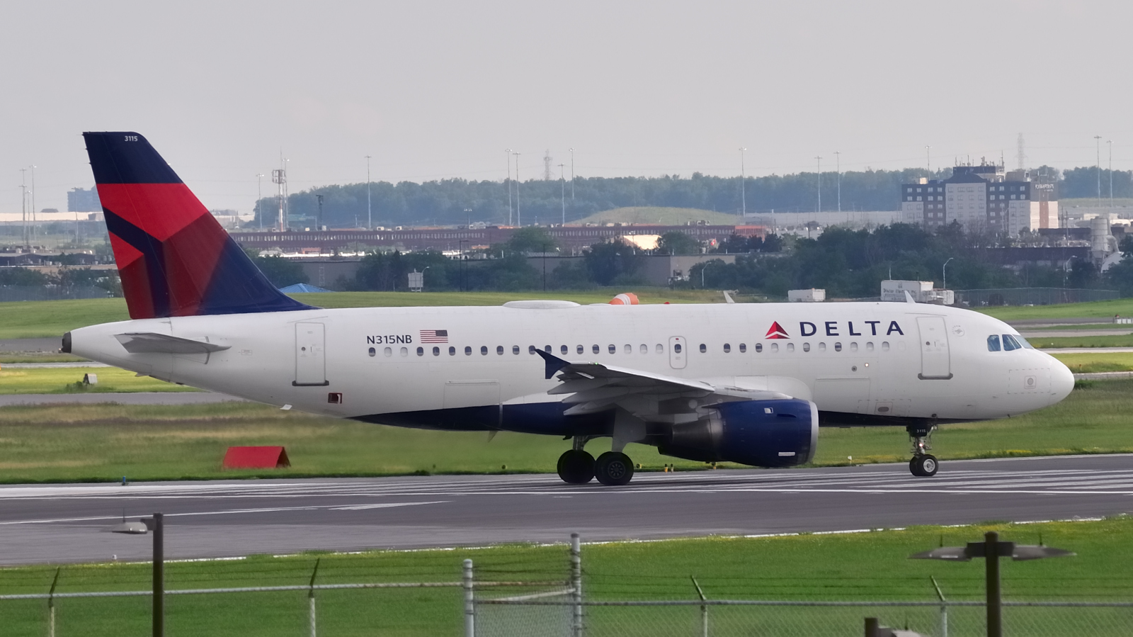 N315NB (001230) Airbus A319-114