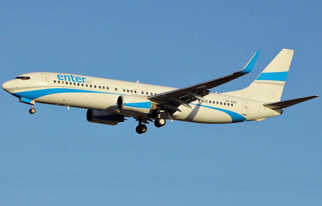 SP-ENR (30652) 2001 Boeing 737-8Q8(WL)