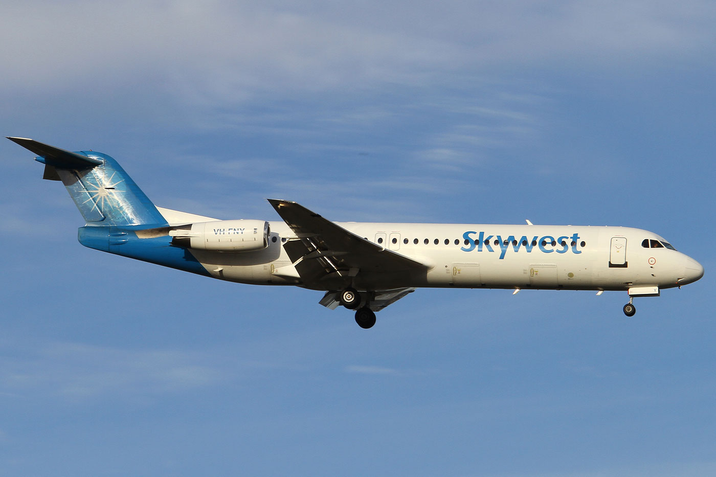 VH-FNY (11484) 1994 Fokker 100