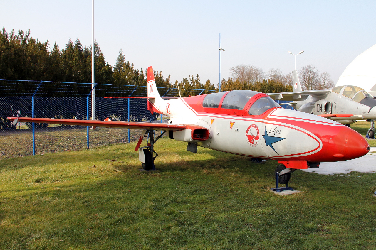 10 PZL-Mielec TS-11 Iskra bis B