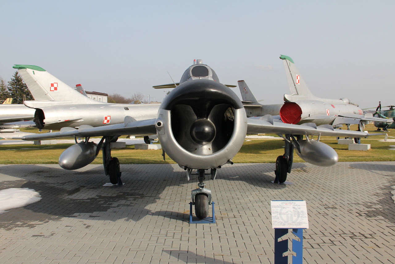 948, (cn 3624), Mikoyan-Gurevich MiG-17PF