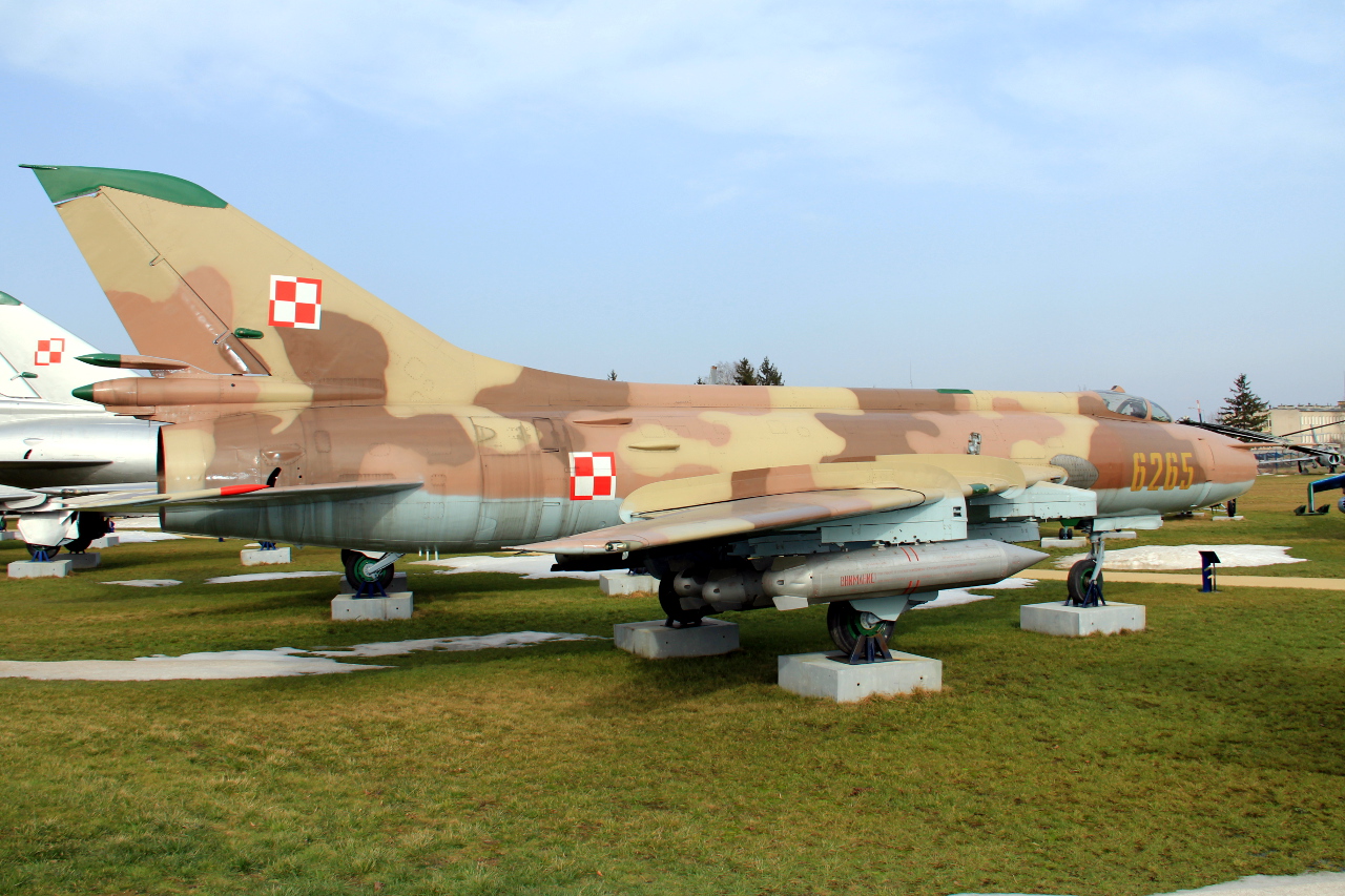 6265, (cn 74415), Sukhoi Su-20R