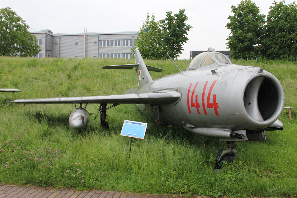 1414 (1C1414) PZL-Mielec Lim-5R