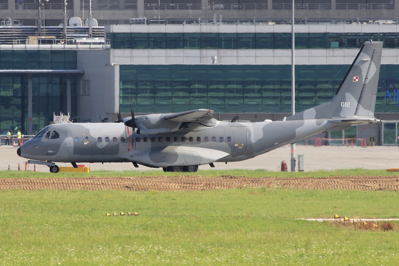 012 (S-010) 2003 CASA C-295M