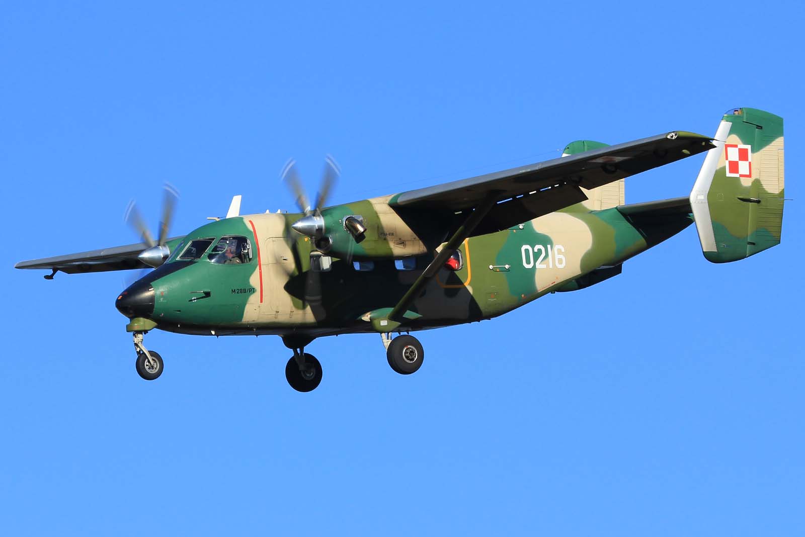 0216 (AJG003-04) PZL-Mielec M-28B/PT Bryza