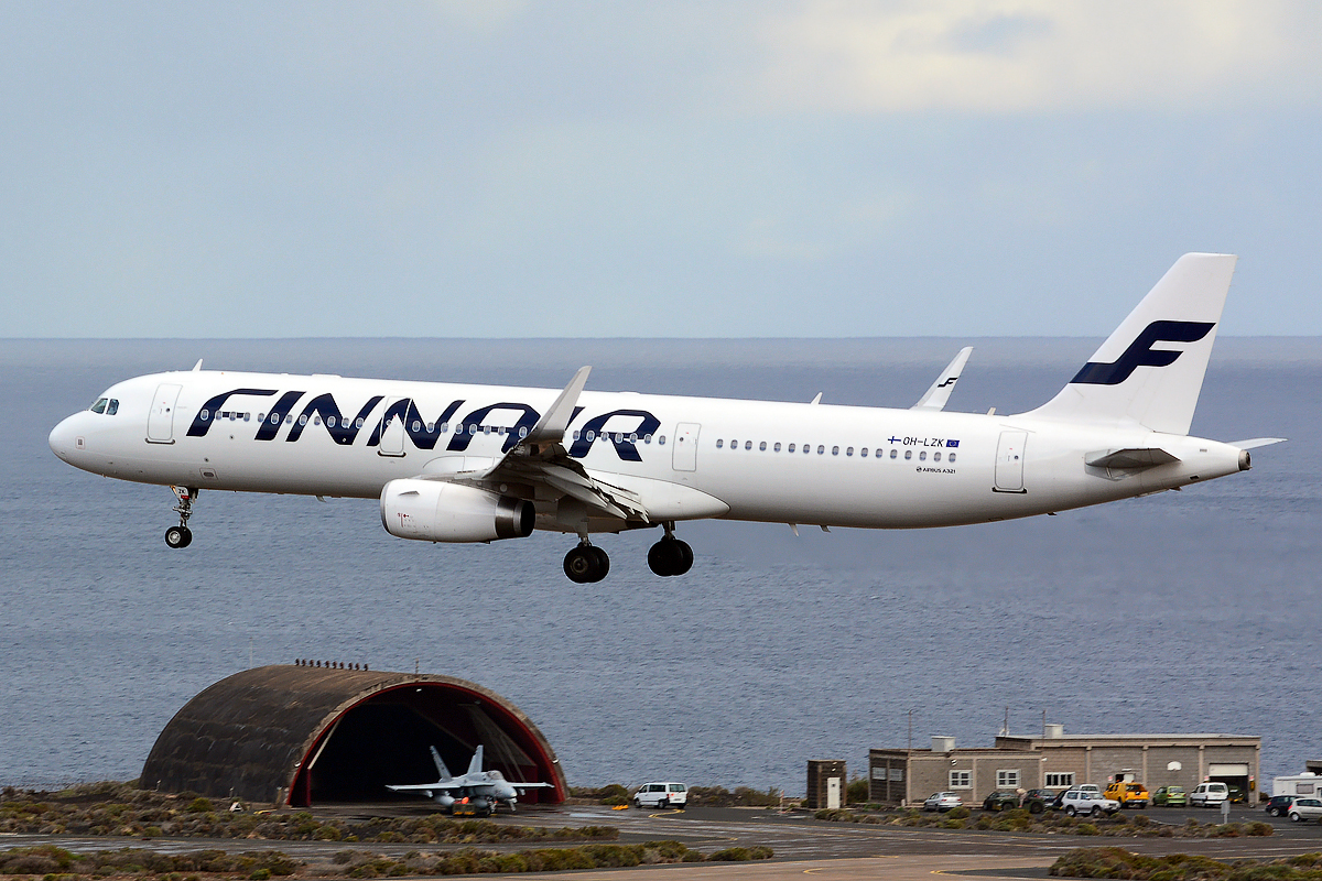 OH-LZK (005961) Airbus A321-231(WL)