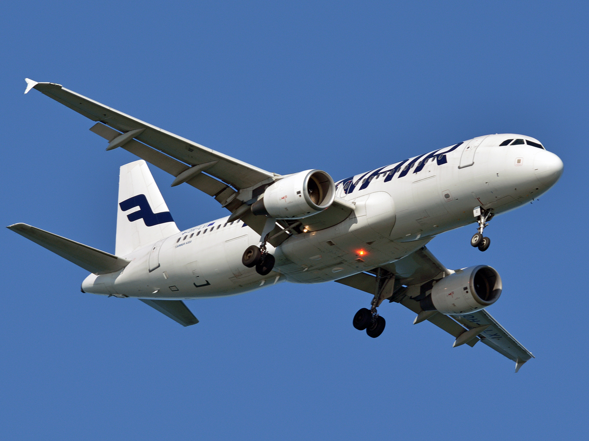 OH-LXI (1989) 2003 Airbus A320-214