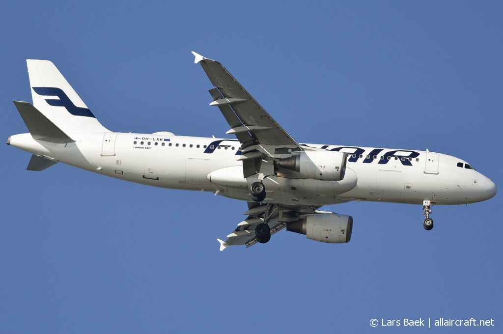 OH-LXK (2065) 2003 Airbus A320-214