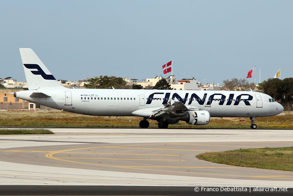 OH-LZF (002208) Airbus A321-211