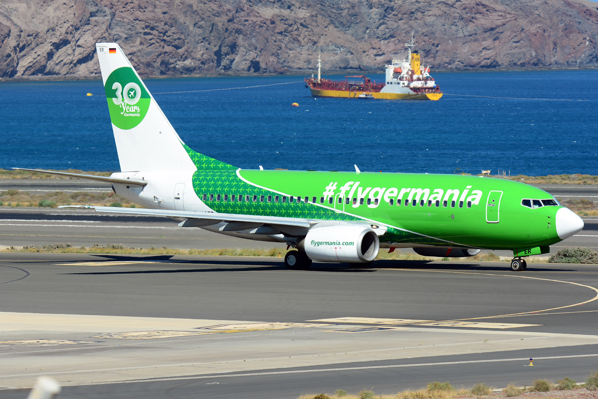D-AGER (28107) 1998 Boeing 737-75B