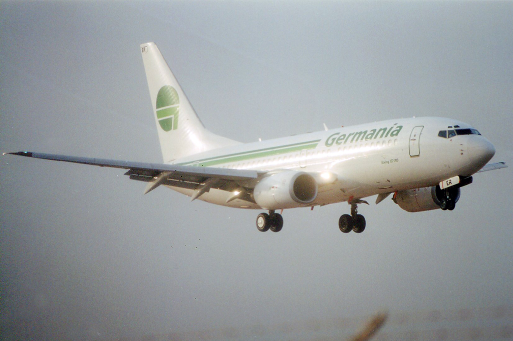 D-AGER · Boeing 737-75B · (FAO / LPFR)