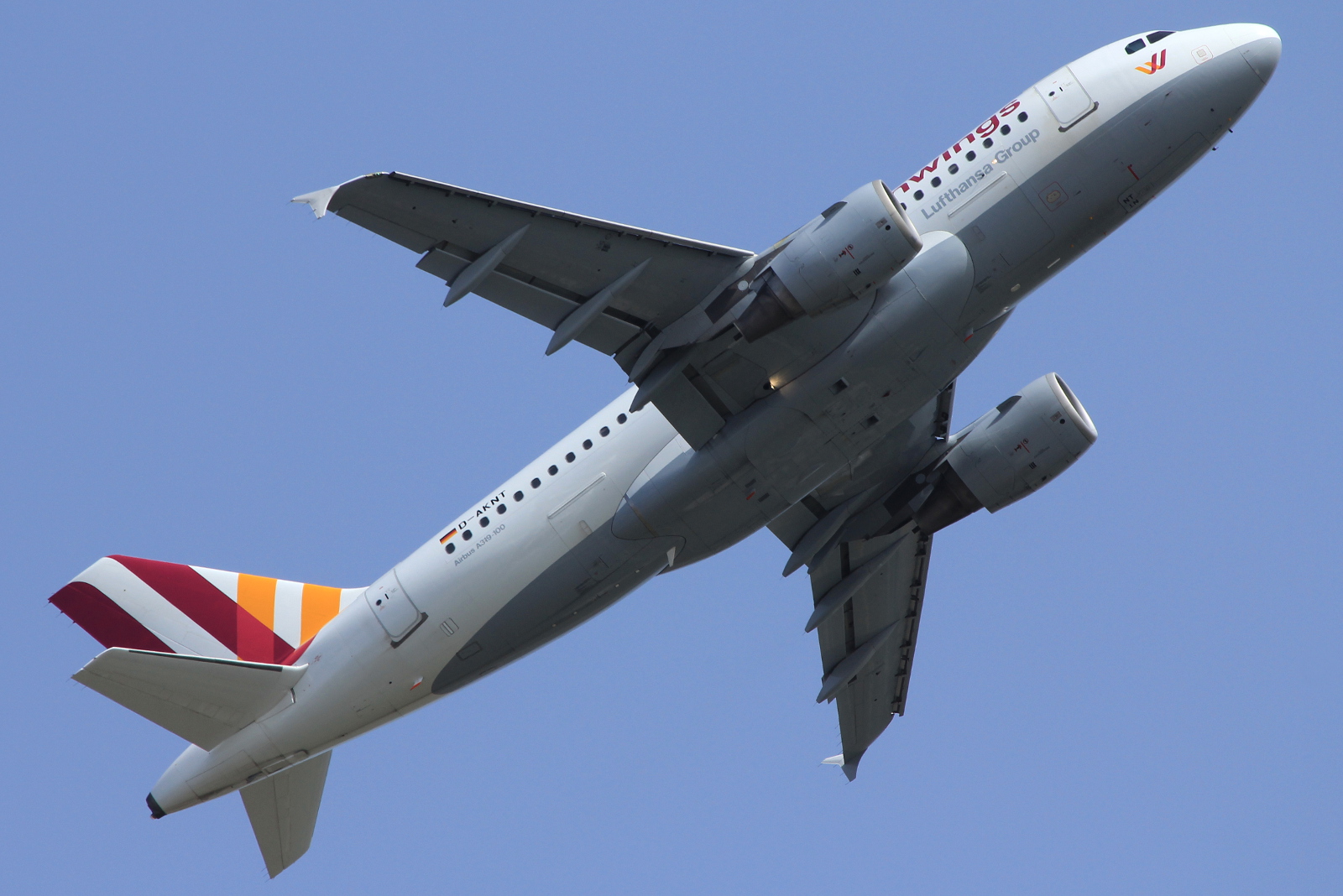 D-AKNT (2607) 2005 Airbus A319-112