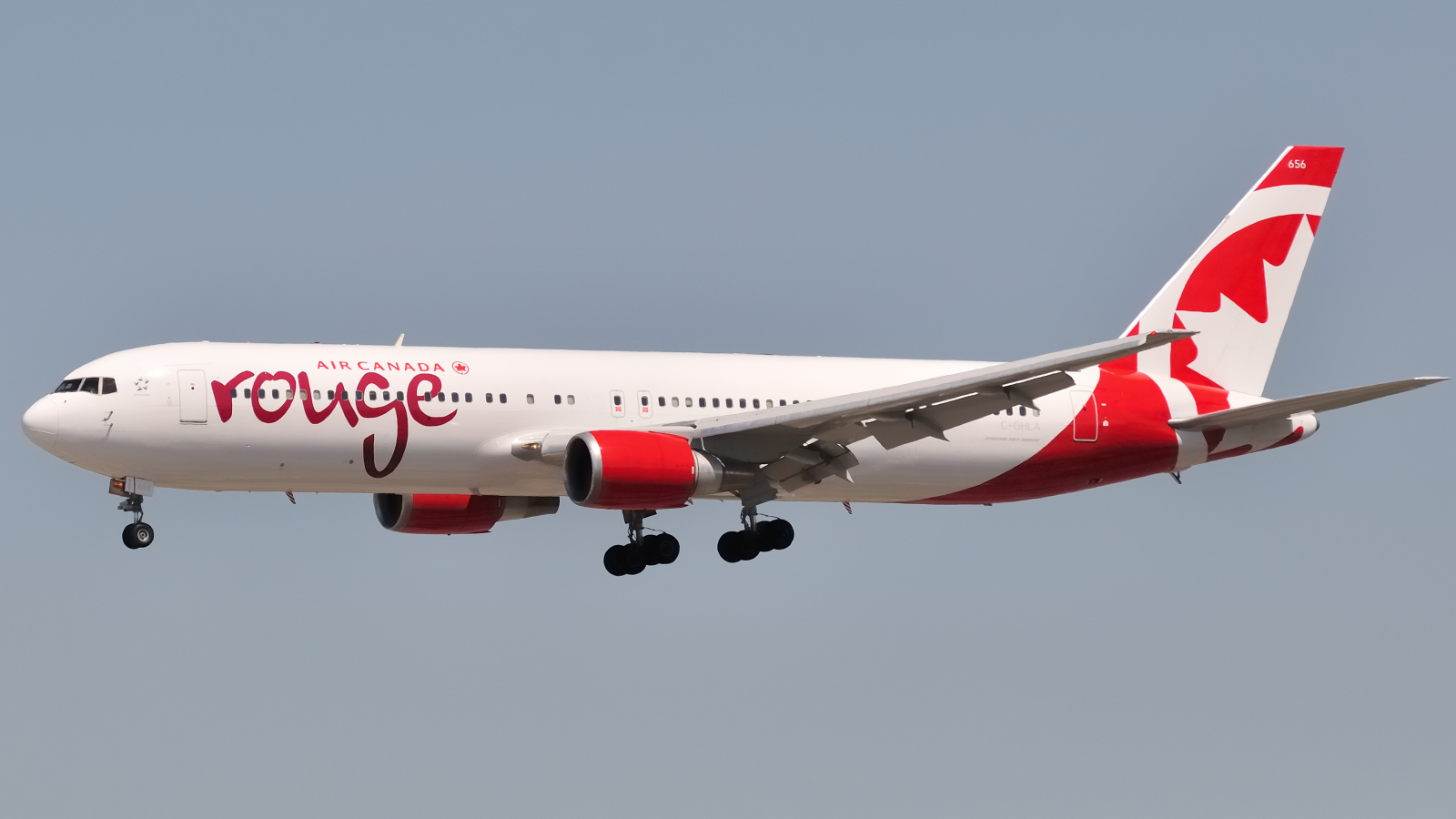 C-GHLA (26387) 1992 Boeing 767-35H(ER)