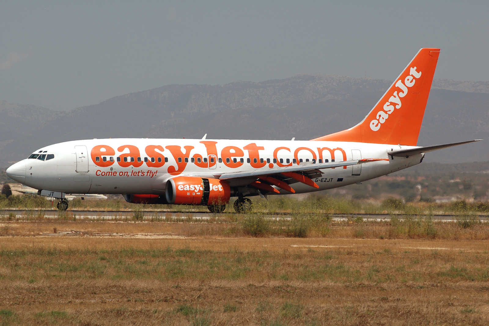G-EZJT (32415) 2002 Boeing 737-73V