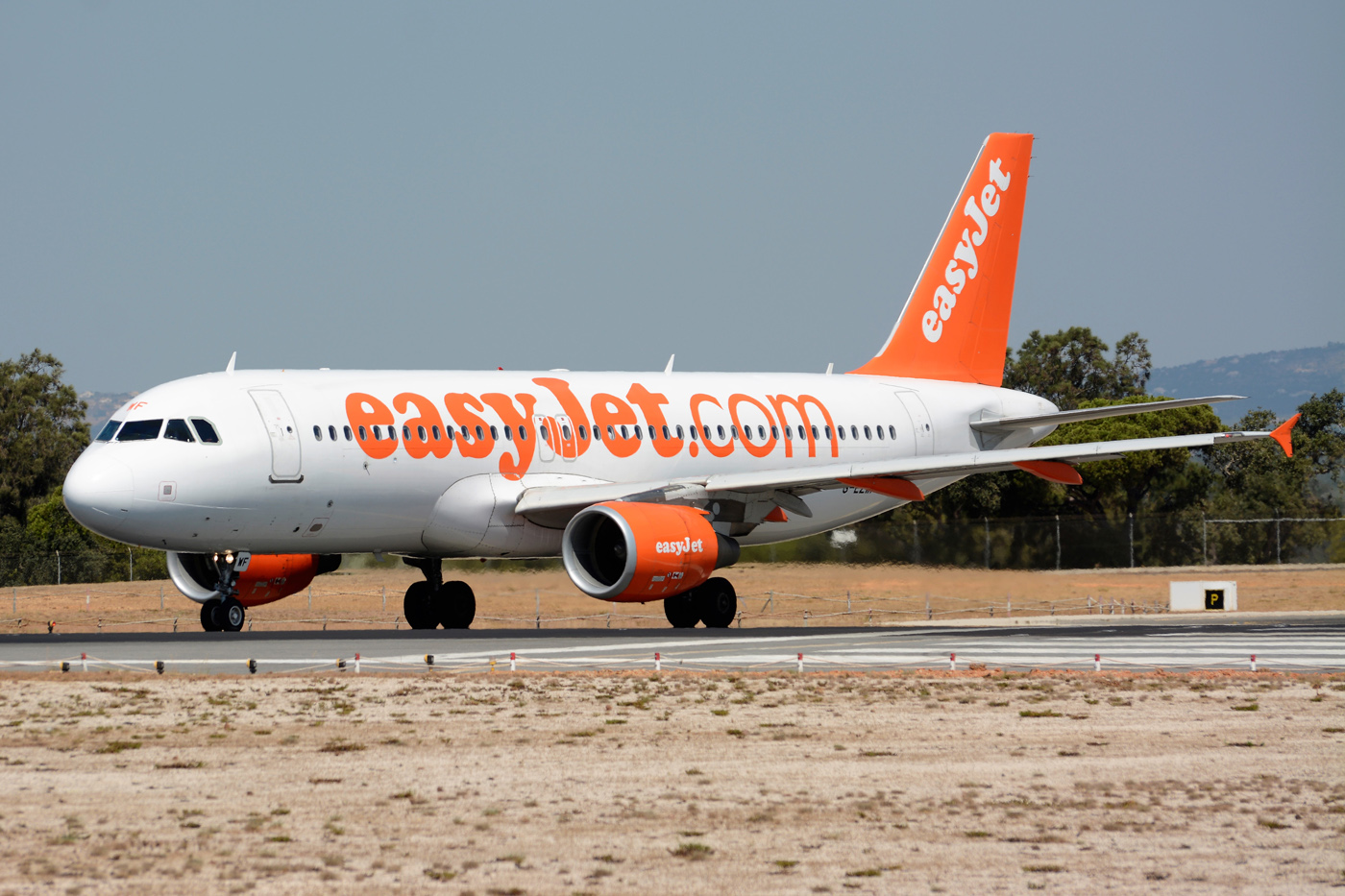 G-EZWF (5319) 2012 Airbus A320-214