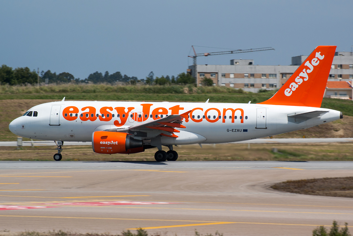 G-EZAU (2795) 2006 Airbus A319-111