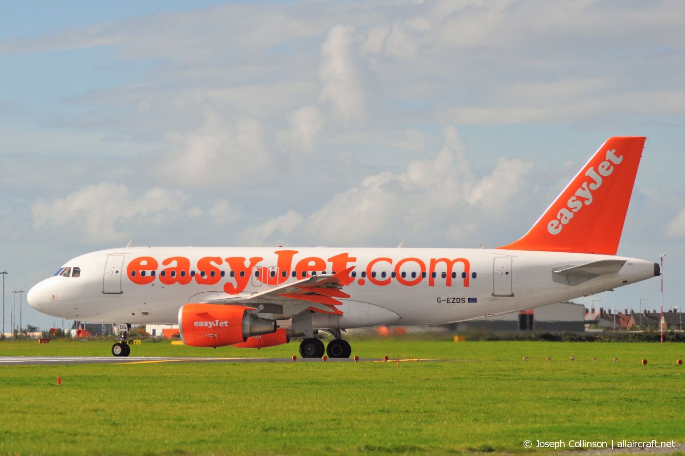 G-EZDS (3702) 2008 Airbus A319-111