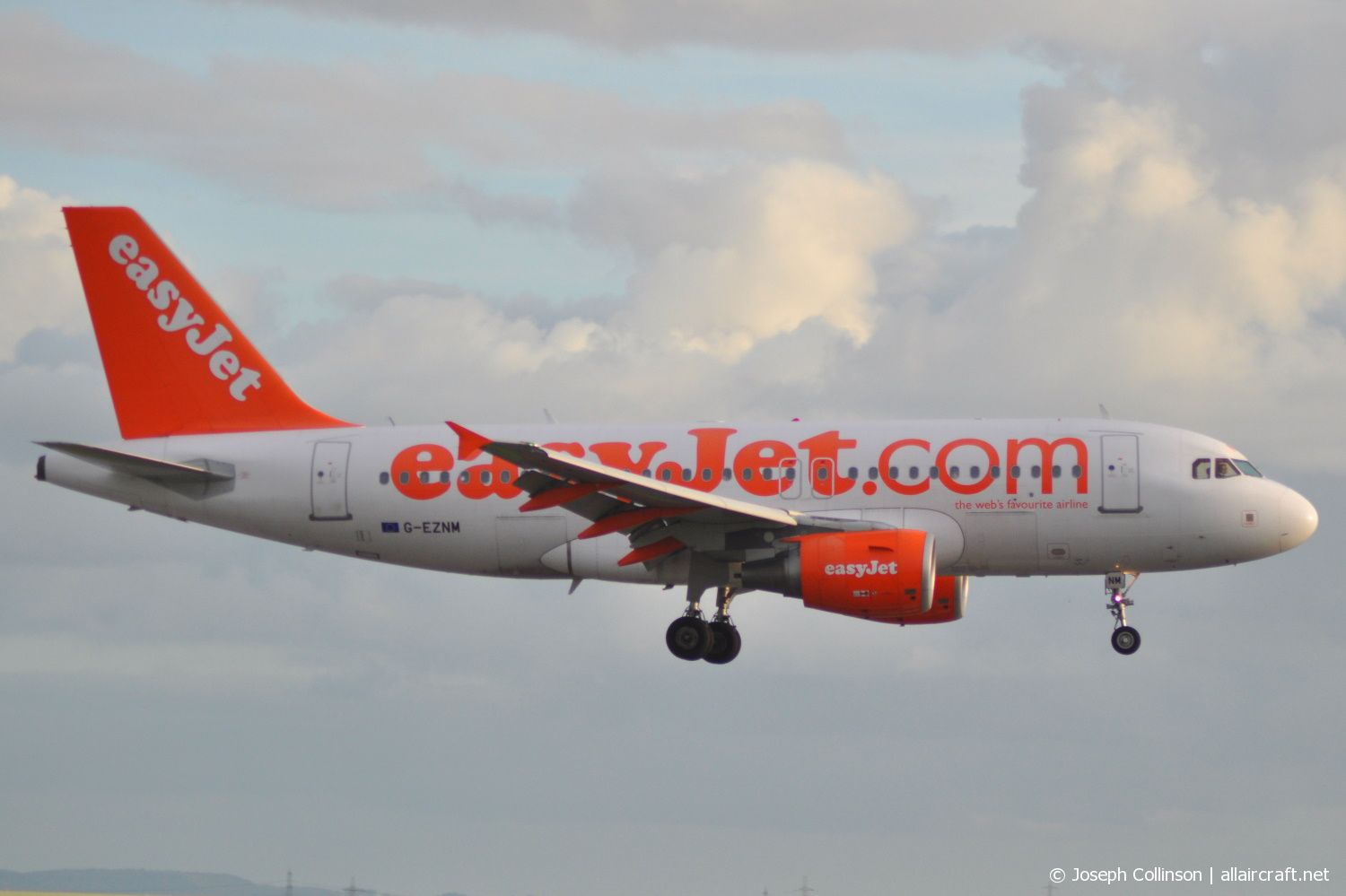 G-EZNM (2402) 2005 Airbus A319-111
