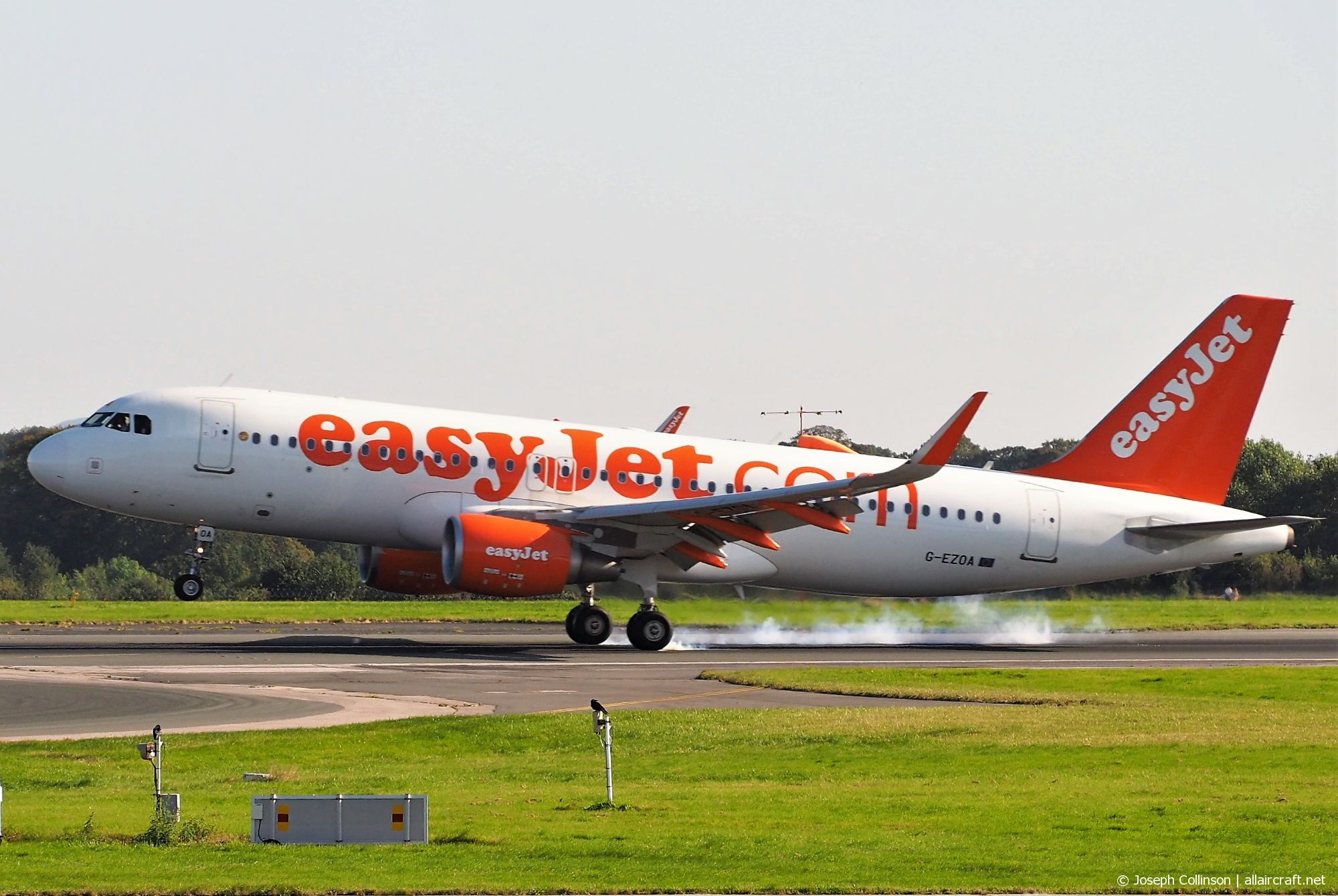 G-EZOA (6412) 2014 Airbus A320-214