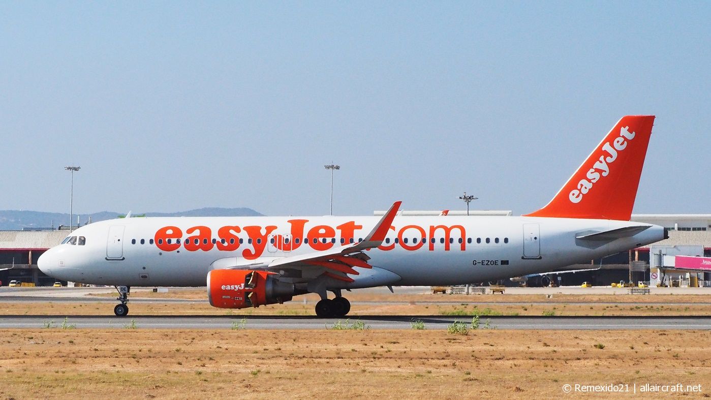 G-EZOE (6509) 2015 Airbus A320-214(WL)