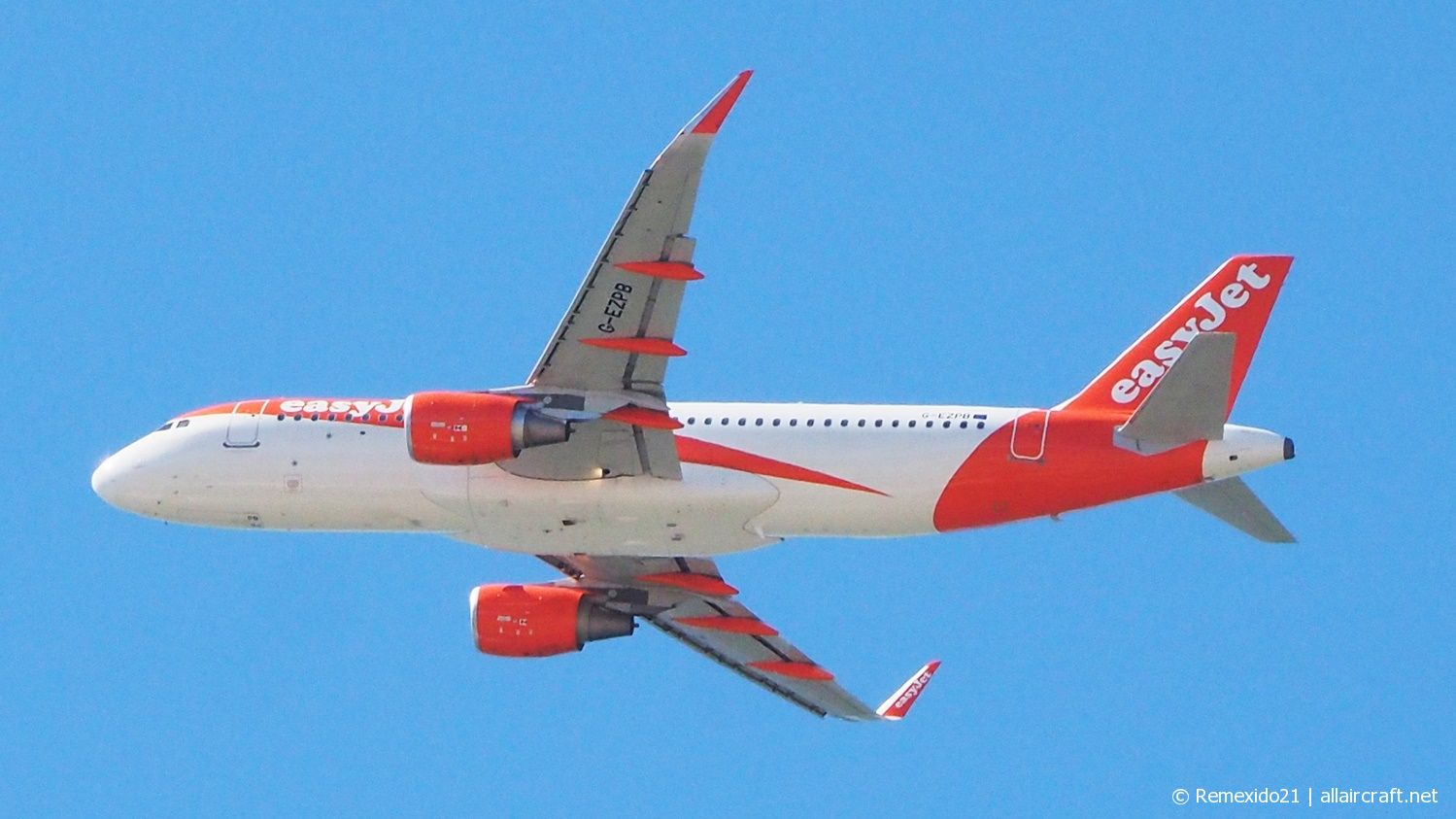 G-EZPB (6977) 2016 Airbus A320-214(WL)