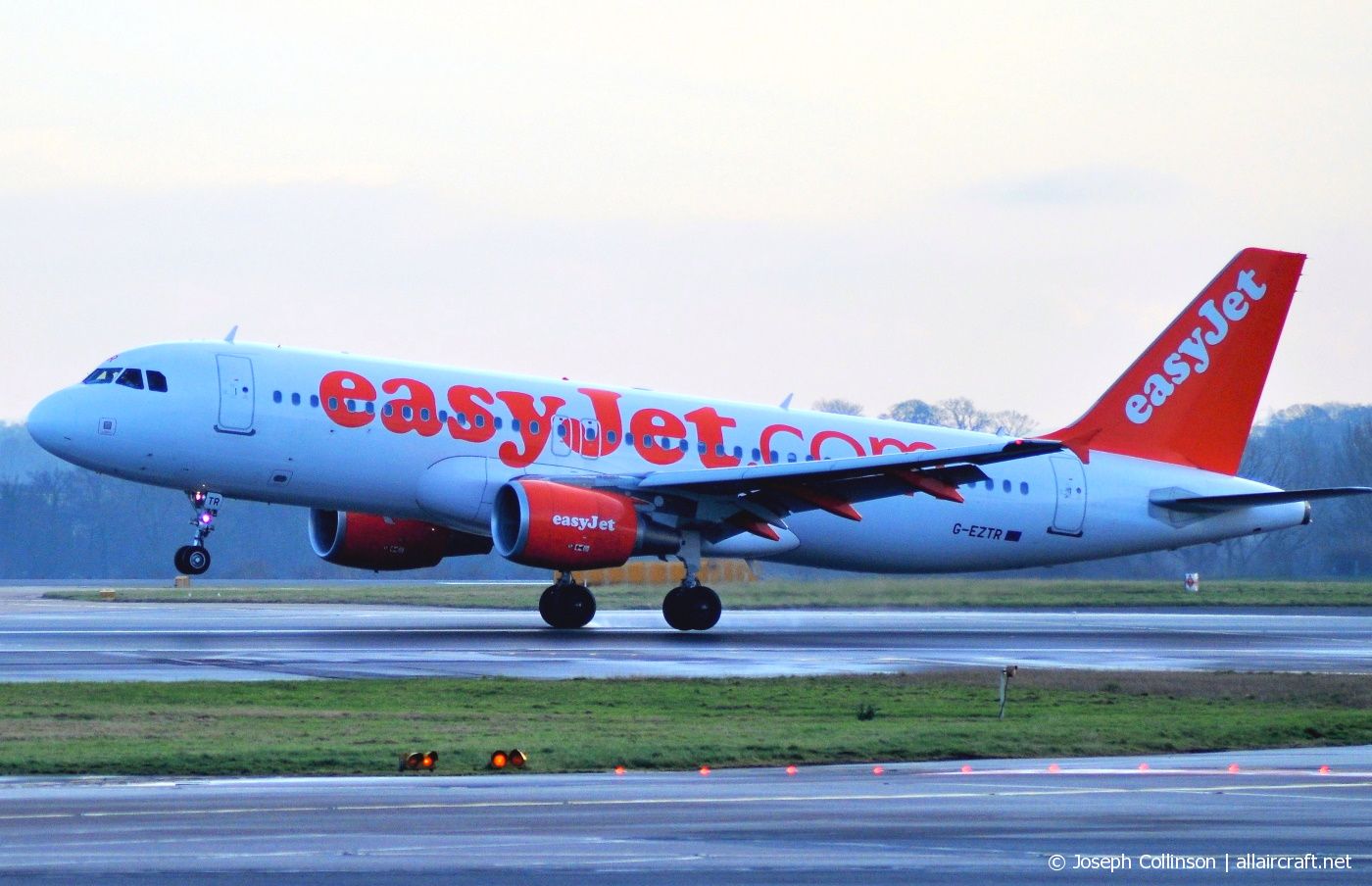 G-EZTR (4179) 2010 Airbus A320-214