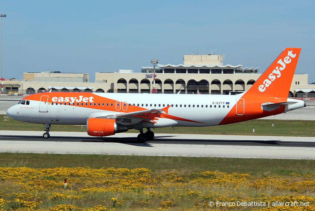 G-EZTY (4554) 2010 Airbus A320-214