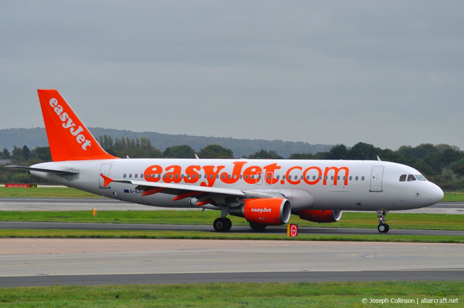 G-EZUD (4636) 2011 Airbus A320-214